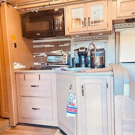 Private Cozy R/V , For Your Enjoyment Tamiami Exterior photo