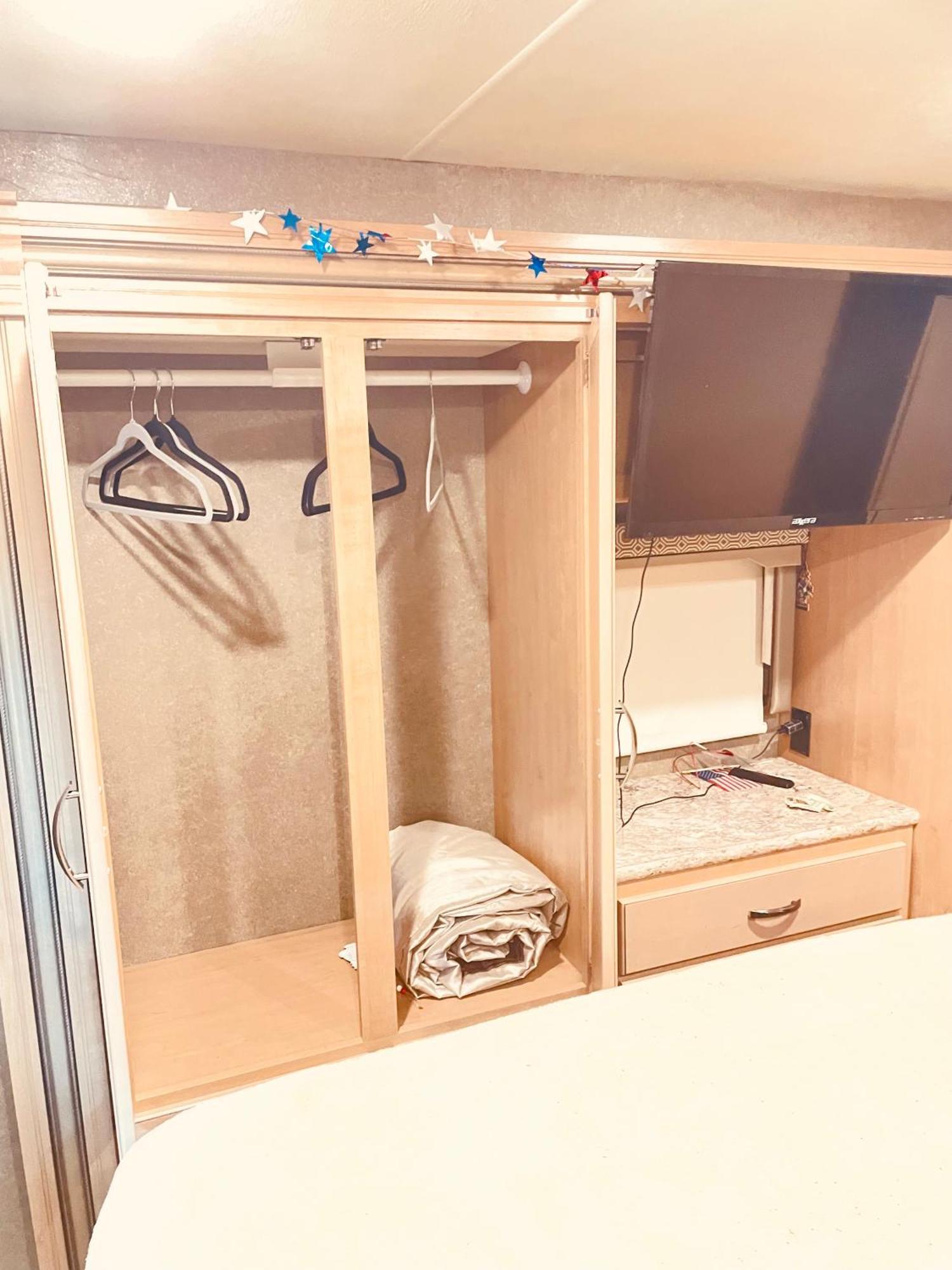 Private Cozy R/V , For Your Enjoyment Tamiami Exterior photo